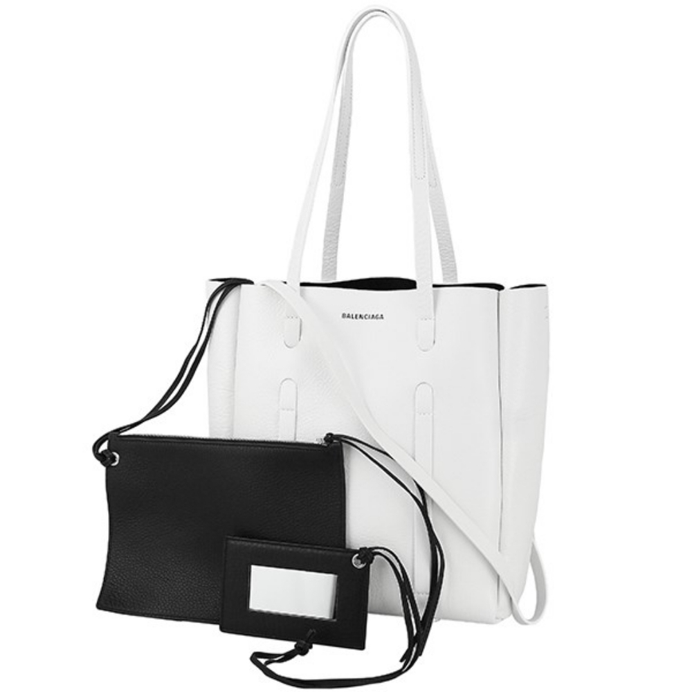 Balenciaga - Picture 2 of 3
